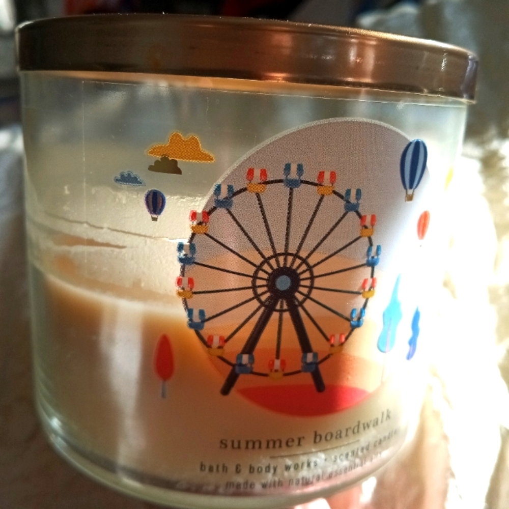 BATH & BODY WORKS 3 WICK CANDLE  14.5oz - Summer Boardwalk